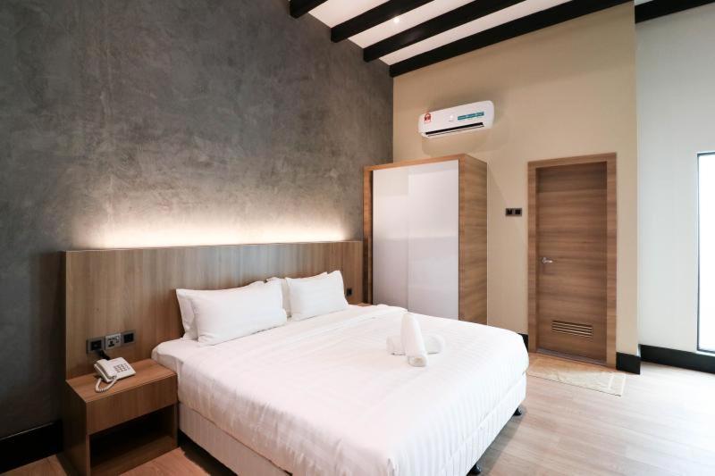 The Nines Hotel Malacca Extérieur photo