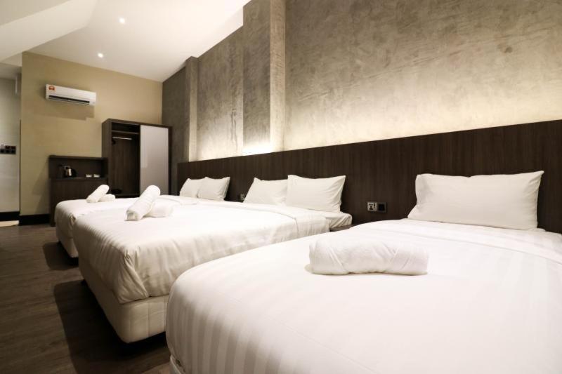 The Nines Hotel Malacca Extérieur photo